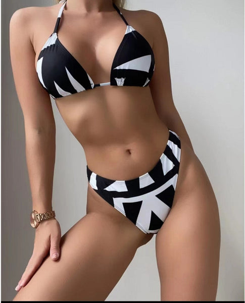 Leaf-print Waist Lace-up Three-Piece Bikini Set Long-sleeved Swimsuit Black