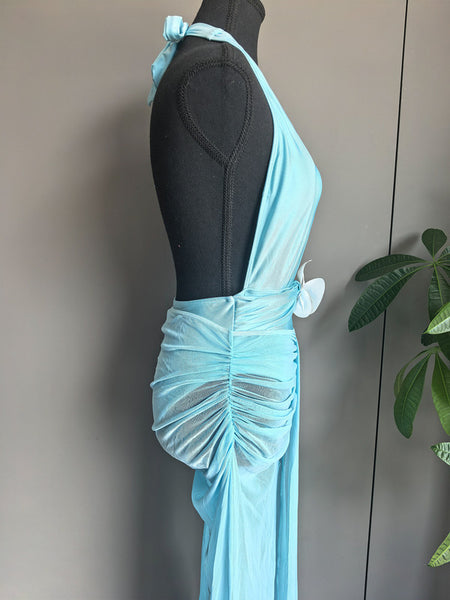Sky Blue Solid Deep V One-Piece Swimsuit With Sarong