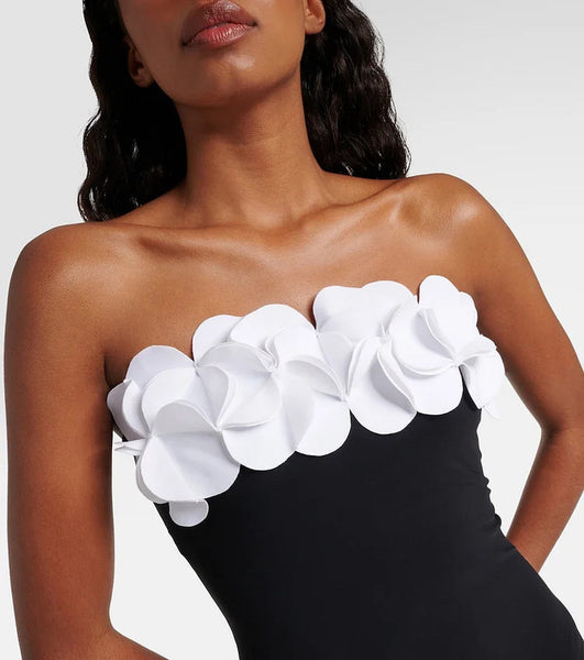 Black Soild Strapless Swimsuit With Beach Skirt
