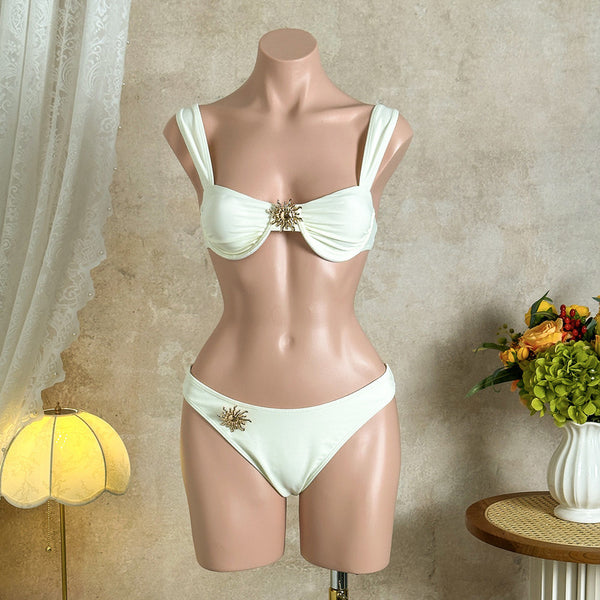 White Solid Underwire Bikini Set With Beach Skirt