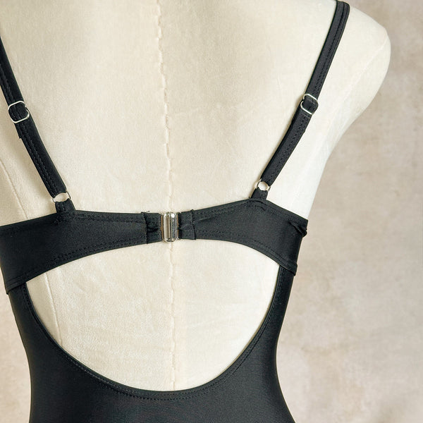 Black Solid Deep V One Piece Swimsuit Beach Skirt